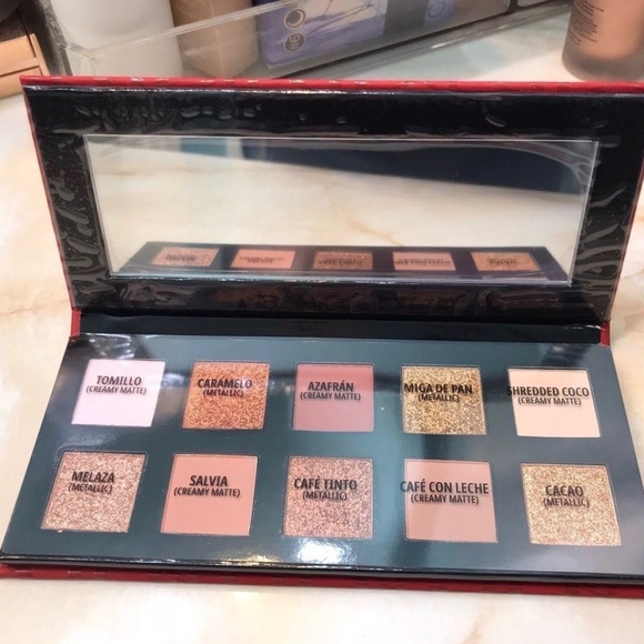 MAC x Rosalía ~ ‘AUIE CUTURE STARRING ROSALÍA’ Eyeshadow Palette ~ RARE HTF NIB - Picture 11 of 16